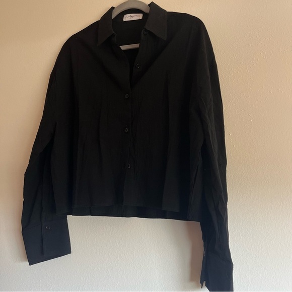 Carly Jean Los Angeles CJLA Casey Button Down Black Blouse Size Medium - Picture 4 of 11